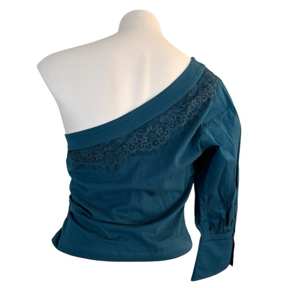 ANTHROPOLOGIE One Shoulder Puff Sleeve Lace Detail Top Dark Blue Size M NEW - Picture 4 of 8